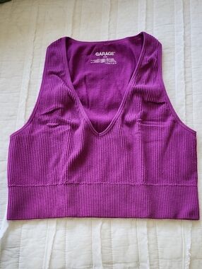 Garage Ribbed V-Neck Crop Top - Magenta Purple